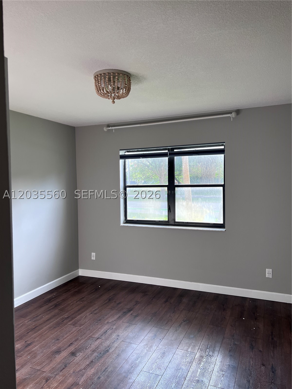 HOLLYWOOD PARC CONDOMINIU - Residential Lease
