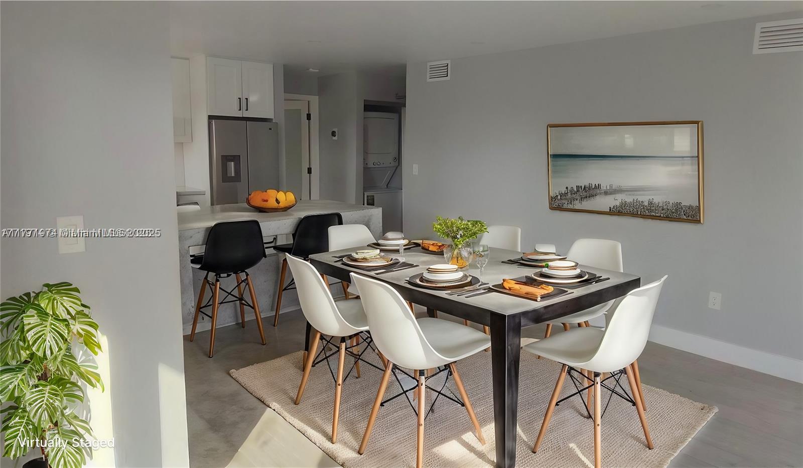 LAKE FOREST PARK CONDO VI - Residential