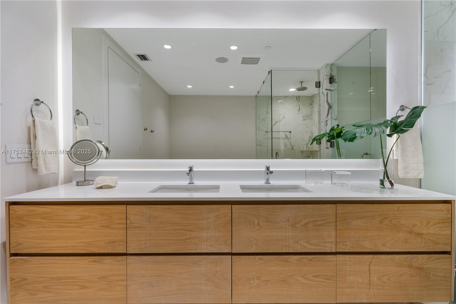 Grovenor House - Residential