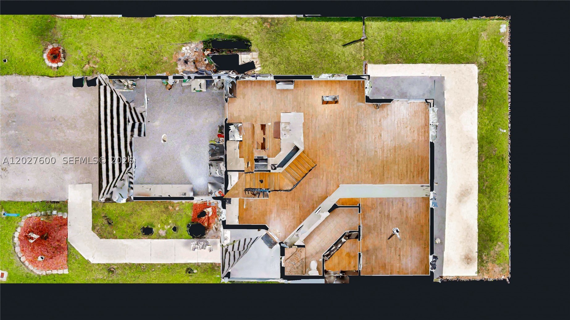 FOREST RIDGE CLUSTER HOME - Residential