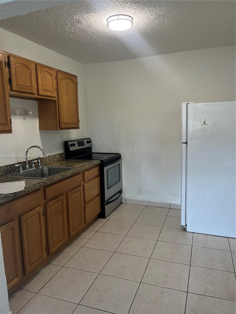 WEST MOORLAND AMD - Residential Lease