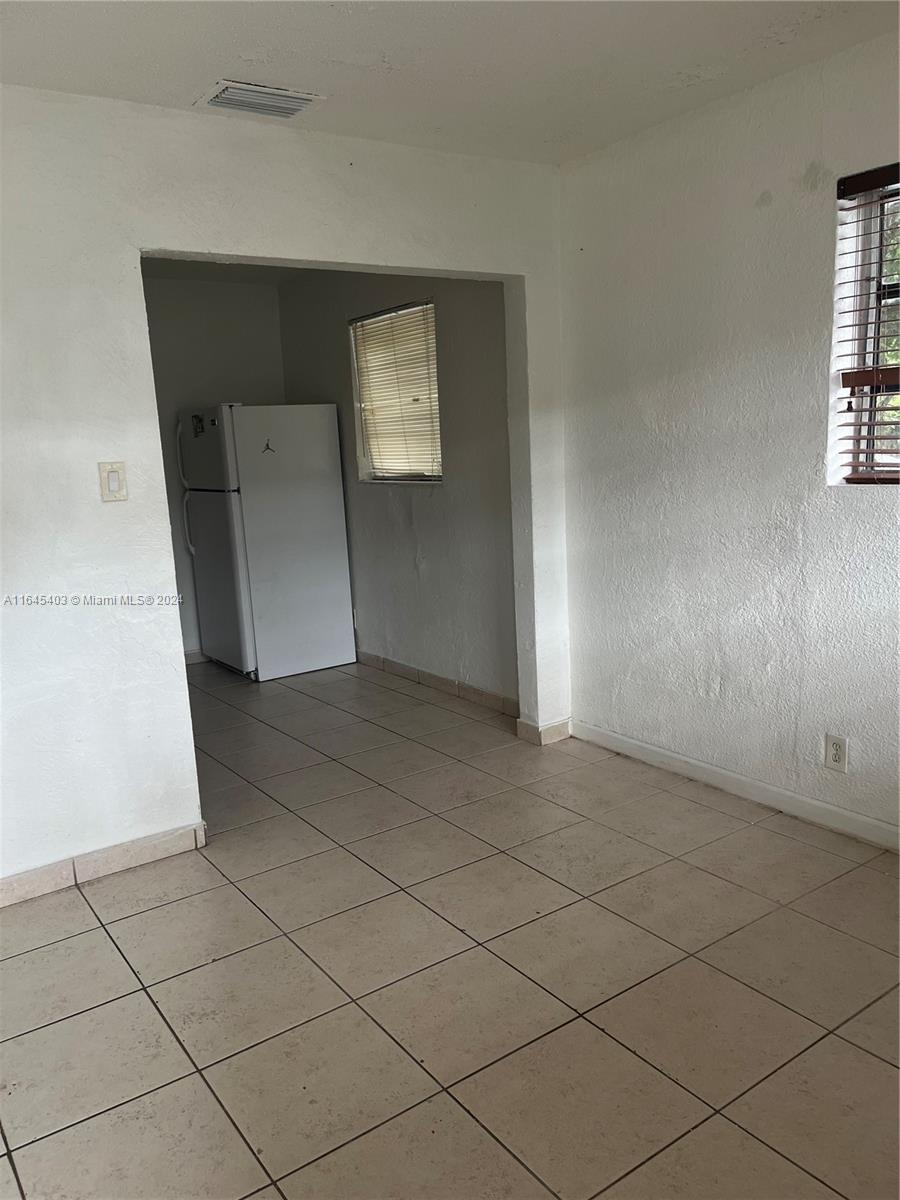 2-1 CLOSE TO DANIA POINT DANIA'S NEWEST PROJECT. CENTRALLY LOCATED NEAR THE AIRPORT AND SEAPORT. THE BUILDING IS WATERFRONT NEW PAINT. THIS UNIT IS PERFECT FOR ANYONE WORKING AT AIRPORT OR SEAPORT. CLOSE TO ALL SHOPPING AND RESTAURANTS BANKING AND TRANSPORTATION CLEAN UNIT TILED FLOORS WITH CENTRAL A/C. EASY TO SHOW!!