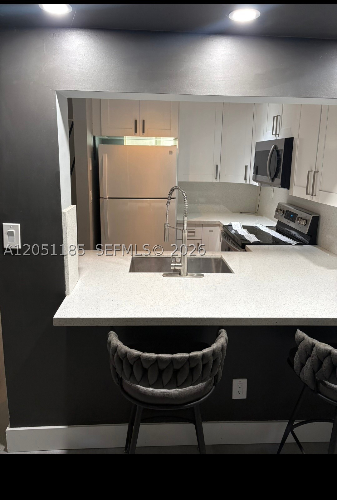 DOUGLAS CONDO - Residential Lease