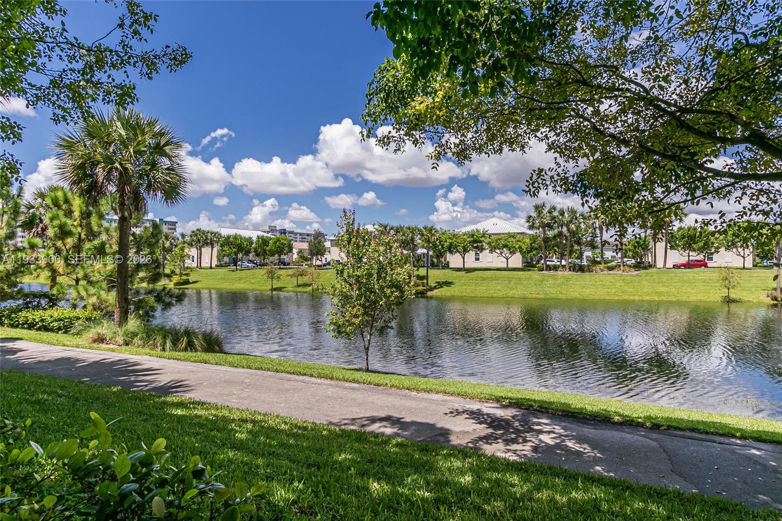 HILLCREST EAST NO 24 COND - Residential