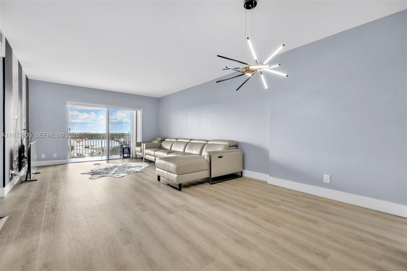 HILLCREST EAST NO 24 COND - Residential
