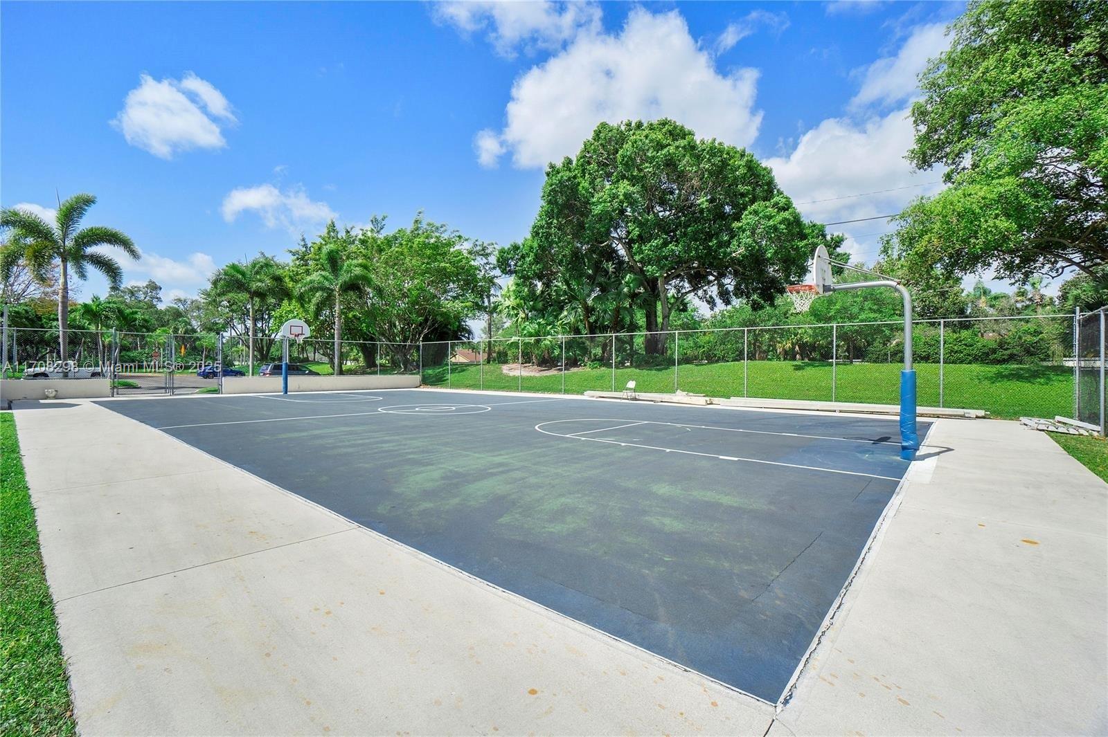 BAYPORT VILLAGE D CONDO - Residential