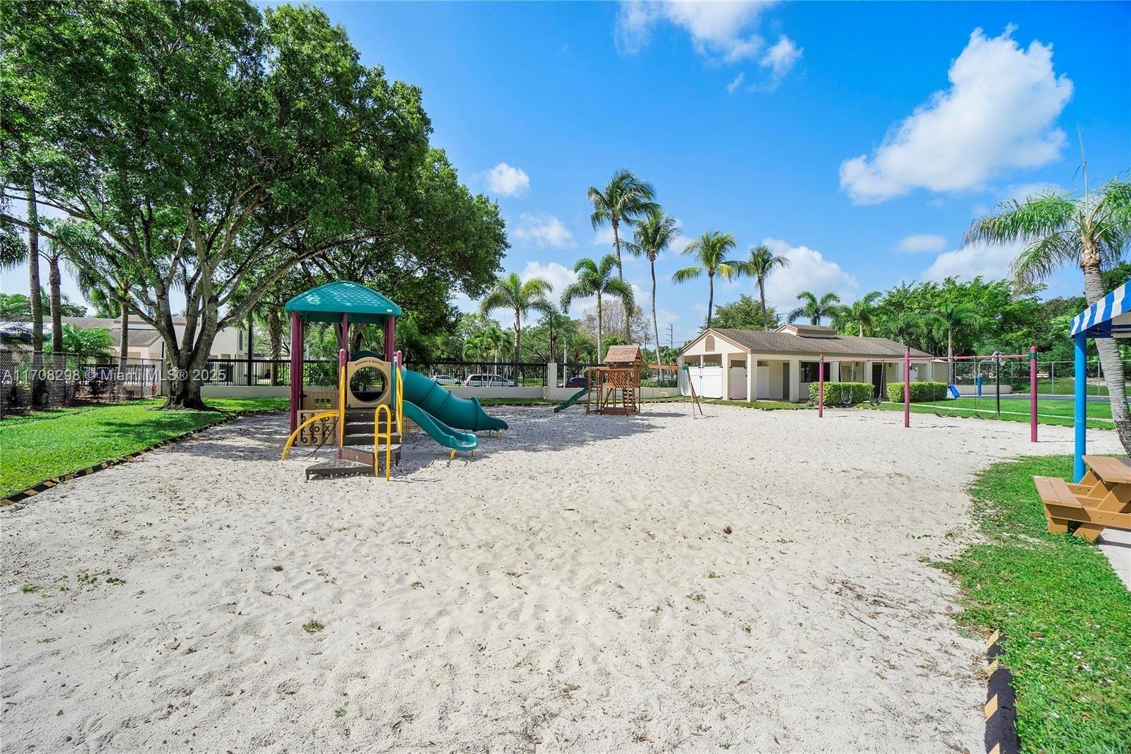 BAYPORT VILLAGE D CONDO - Residential