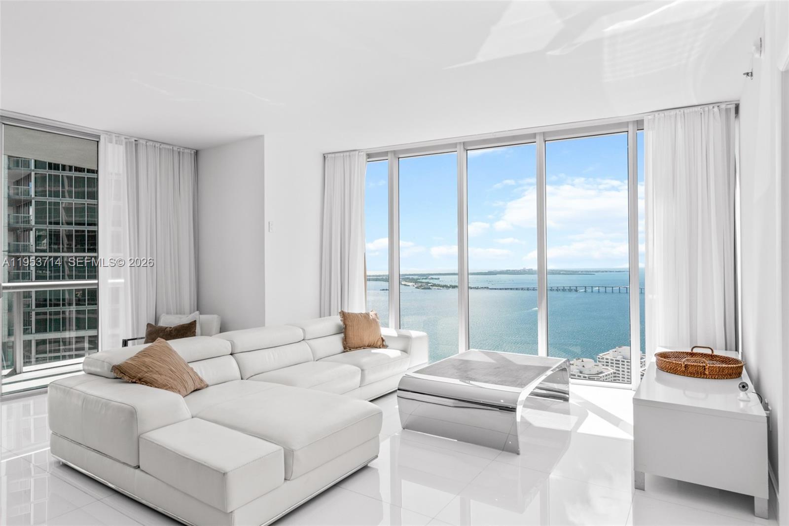 ICON BRICKELL CONDO NO 3 - Residential