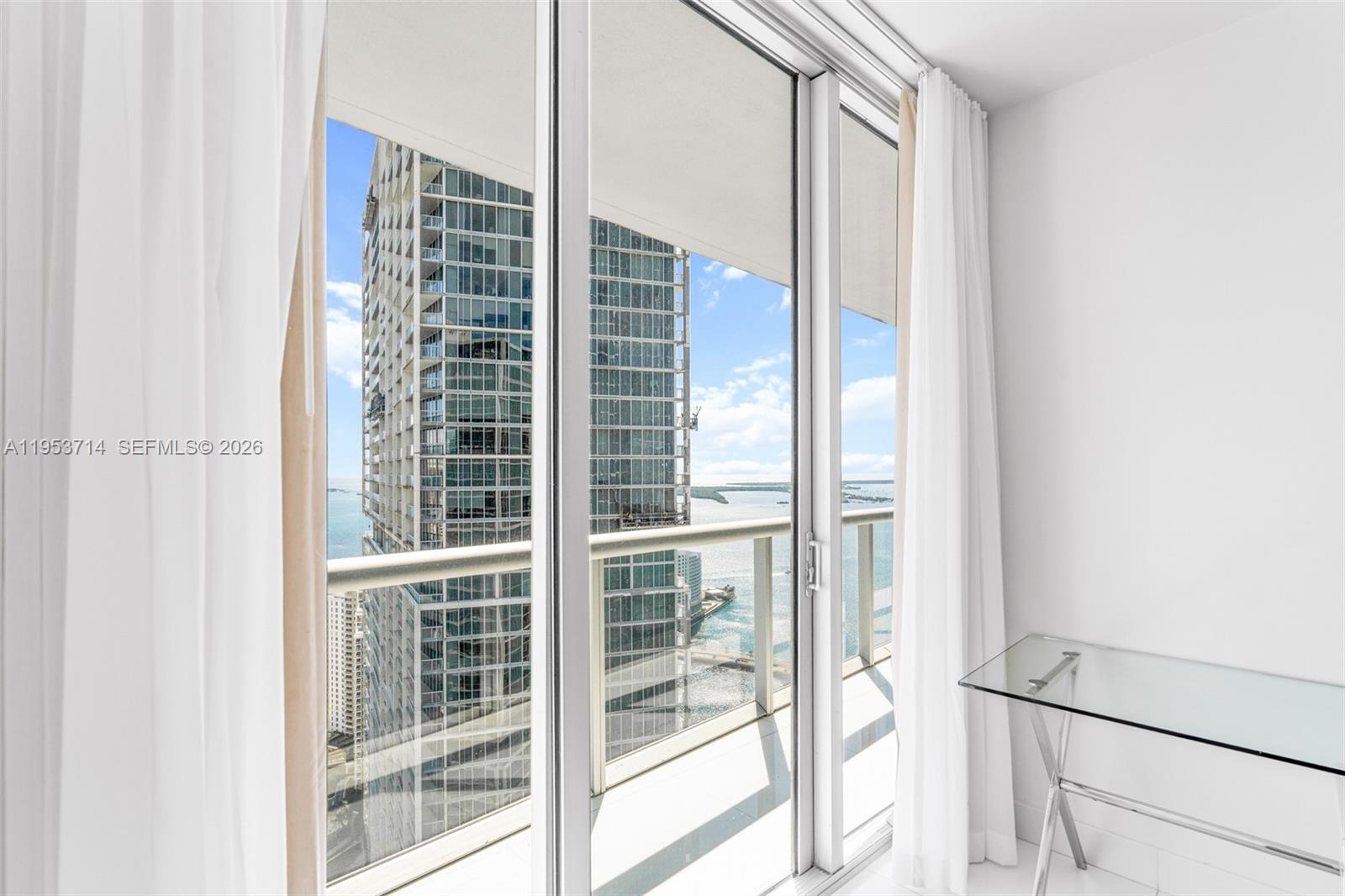 ICON BRICKELL CONDO NO 3 - Residential