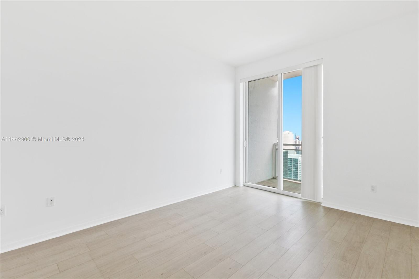 THE PLAZA 851 BRICKELL CO - Residential Lease