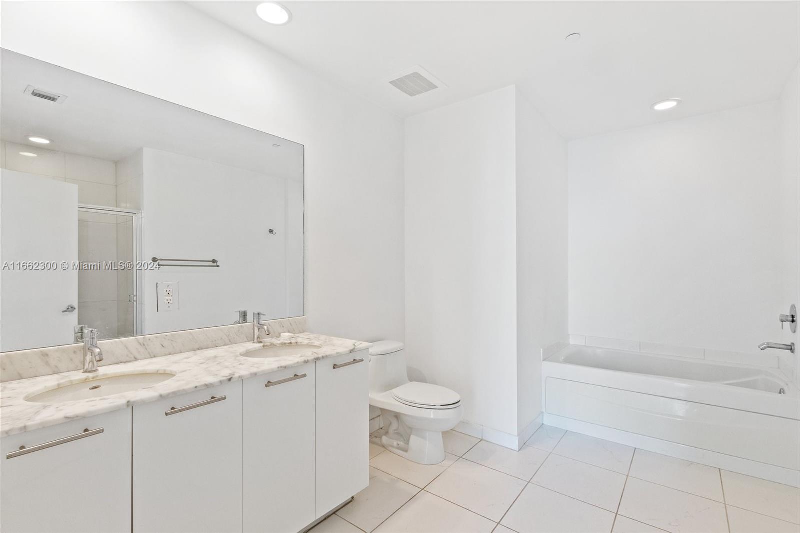 THE PLAZA 851 BRICKELL CO - Residential Lease