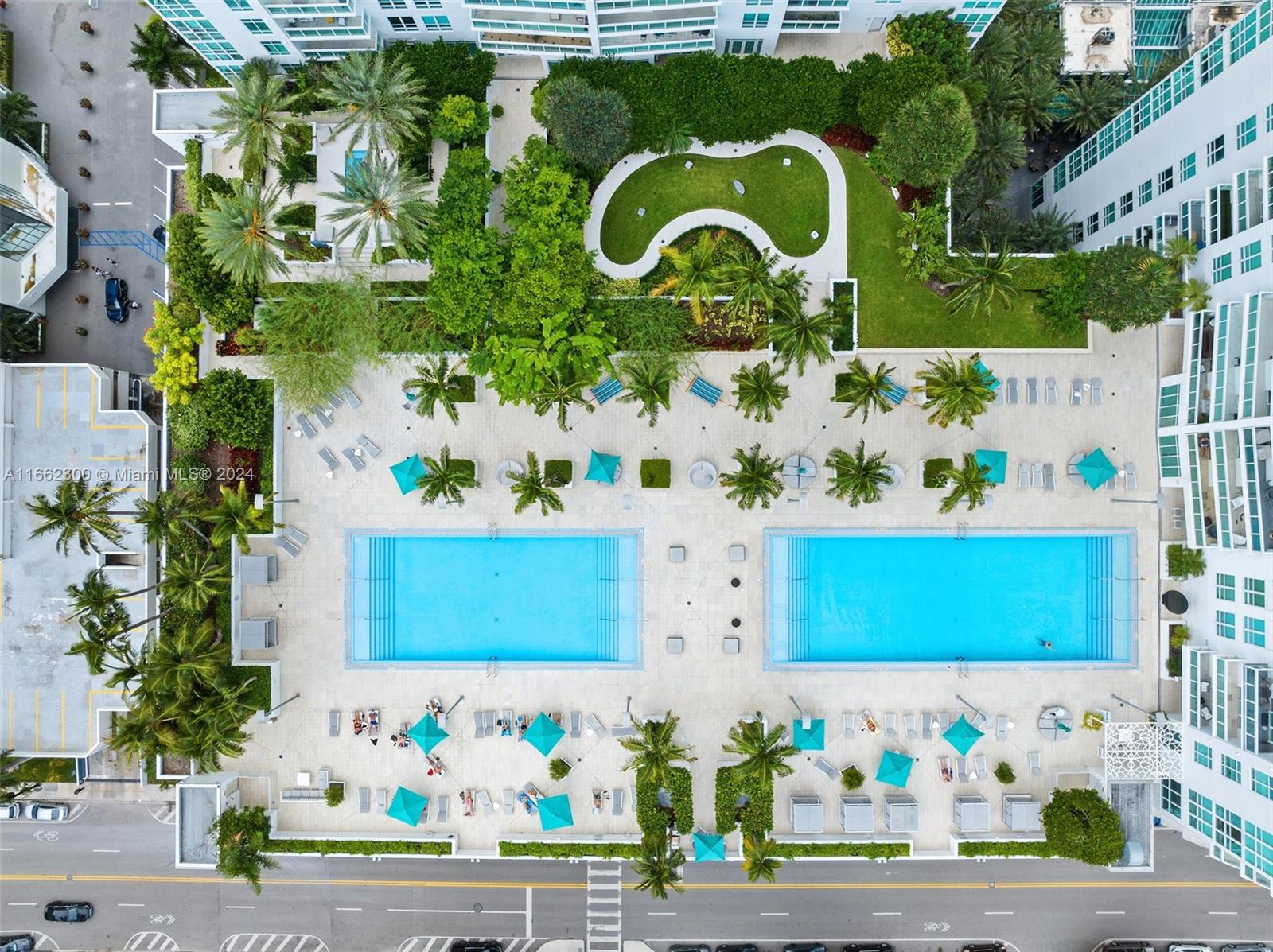 THE PLAZA 851 BRICKELL CO - Residential Lease