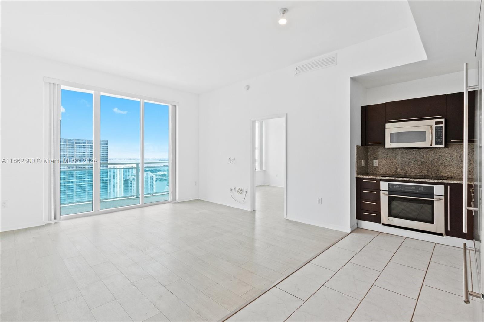 THE PLAZA 851 BRICKELL CO - Residential Lease