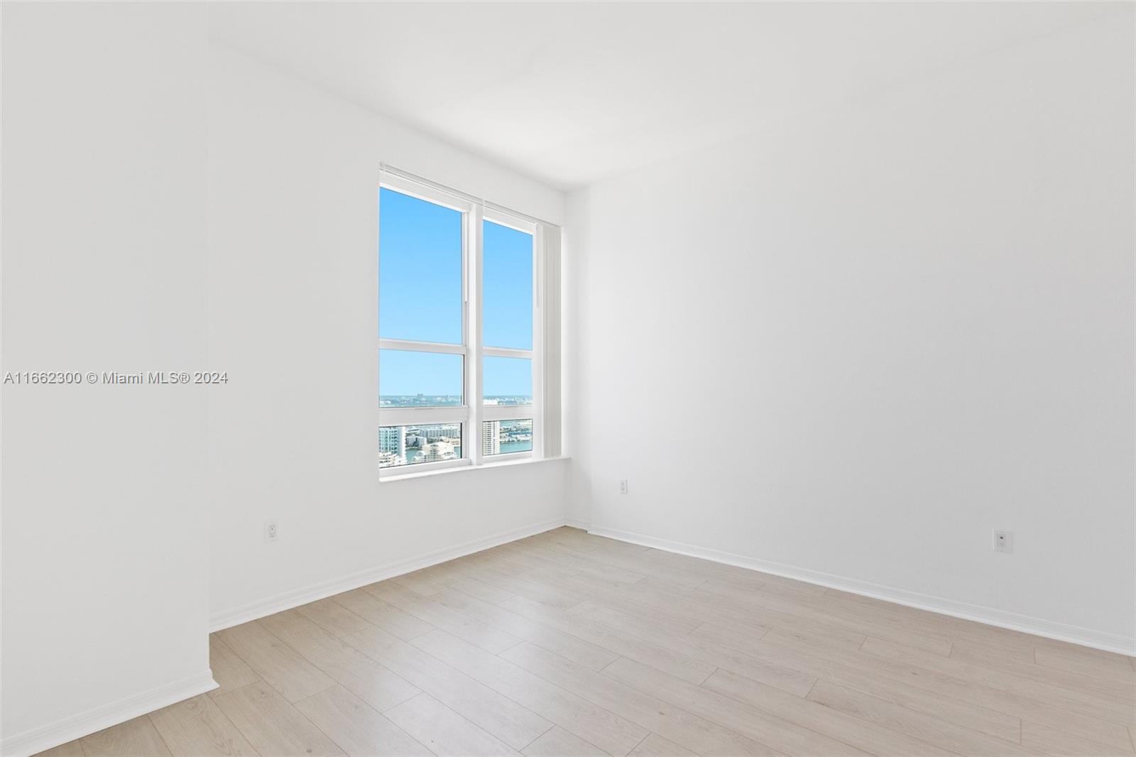 THE PLAZA 851 BRICKELL CO - Residential Lease