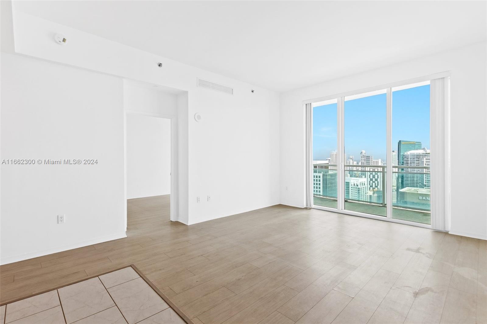 THE PLAZA 851 BRICKELL CO - Residential Lease