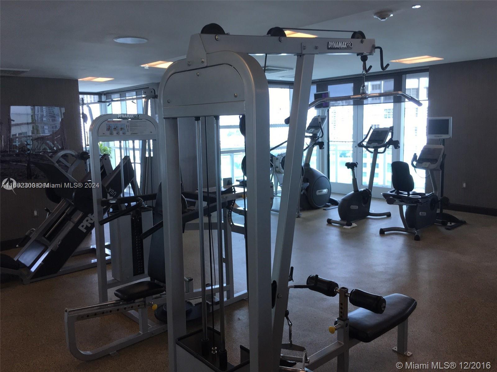 THE PLAZA 851 BRICKELL CO - Residential Lease