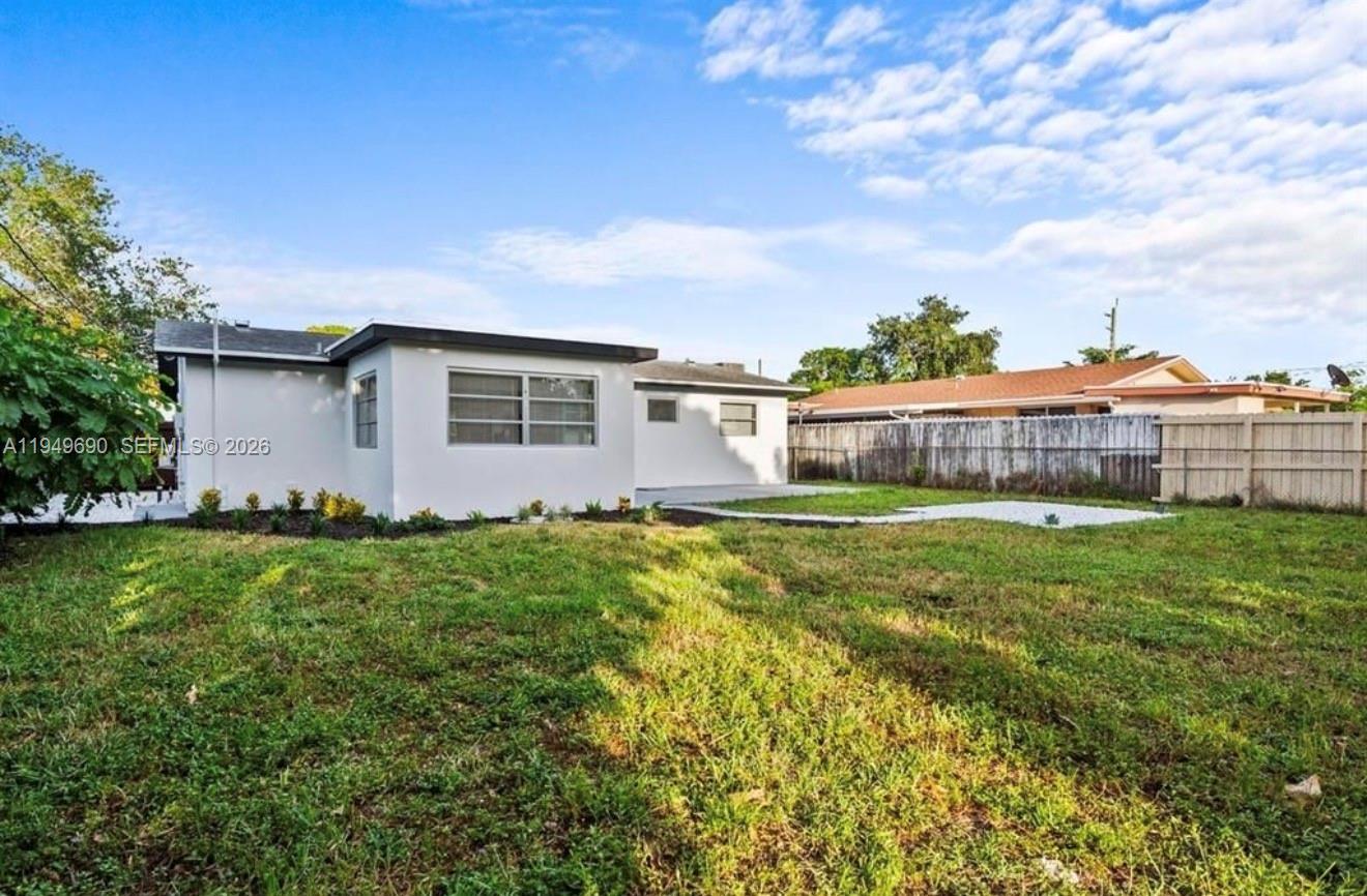 HOLLYWOOD BEACH HEIGHTS P - Residential