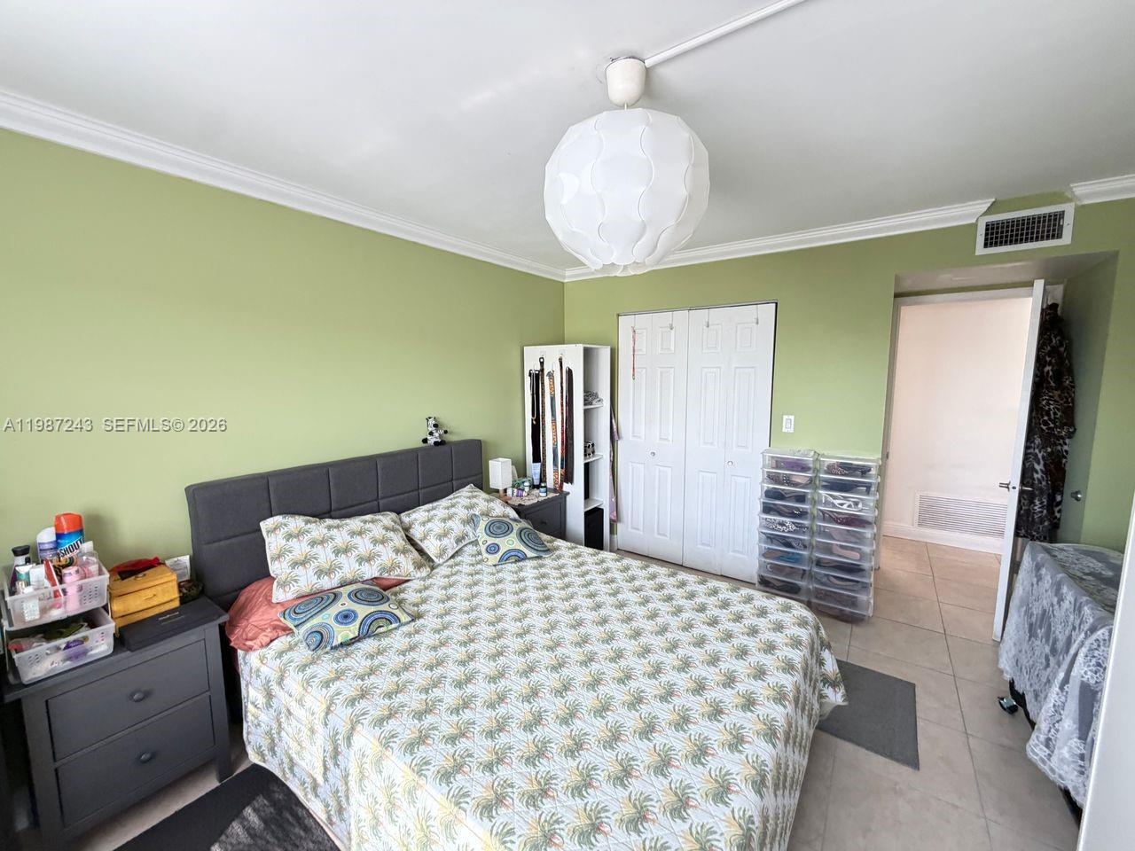 VICTORIA PARK TOWER CONDO - Residential