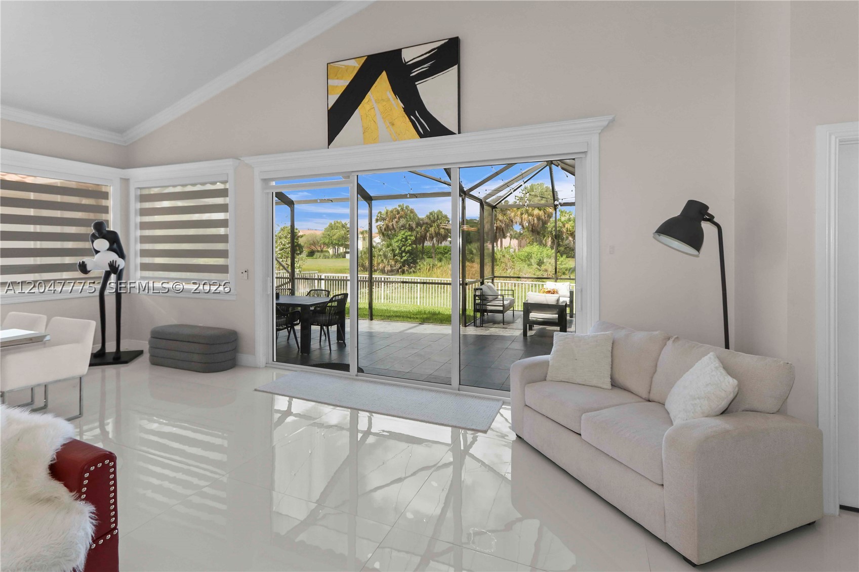 HOLLYWOOD LAKES COUNTRY C - Residential Lease