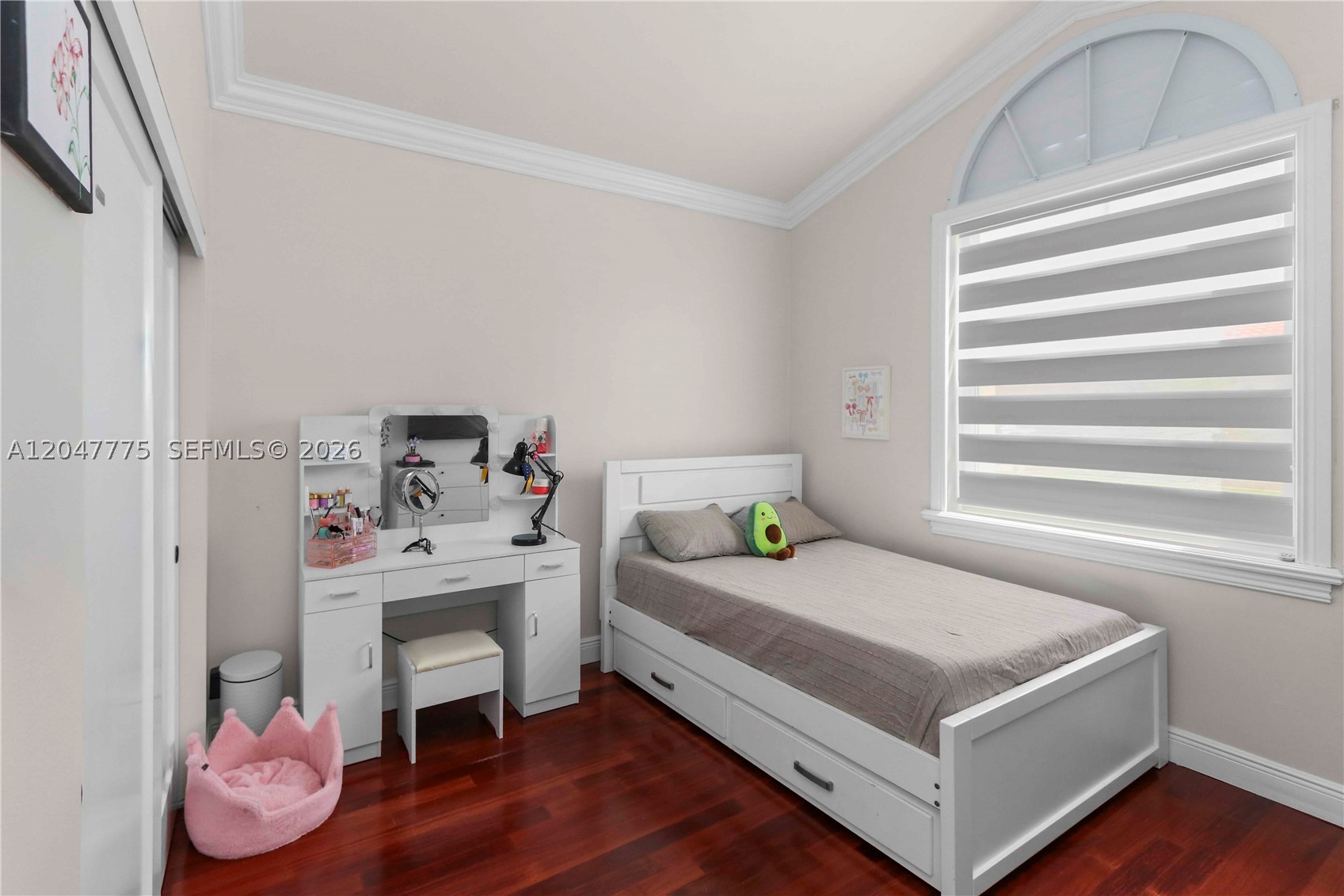 HOLLYWOOD LAKES COUNTRY C - Residential Lease
