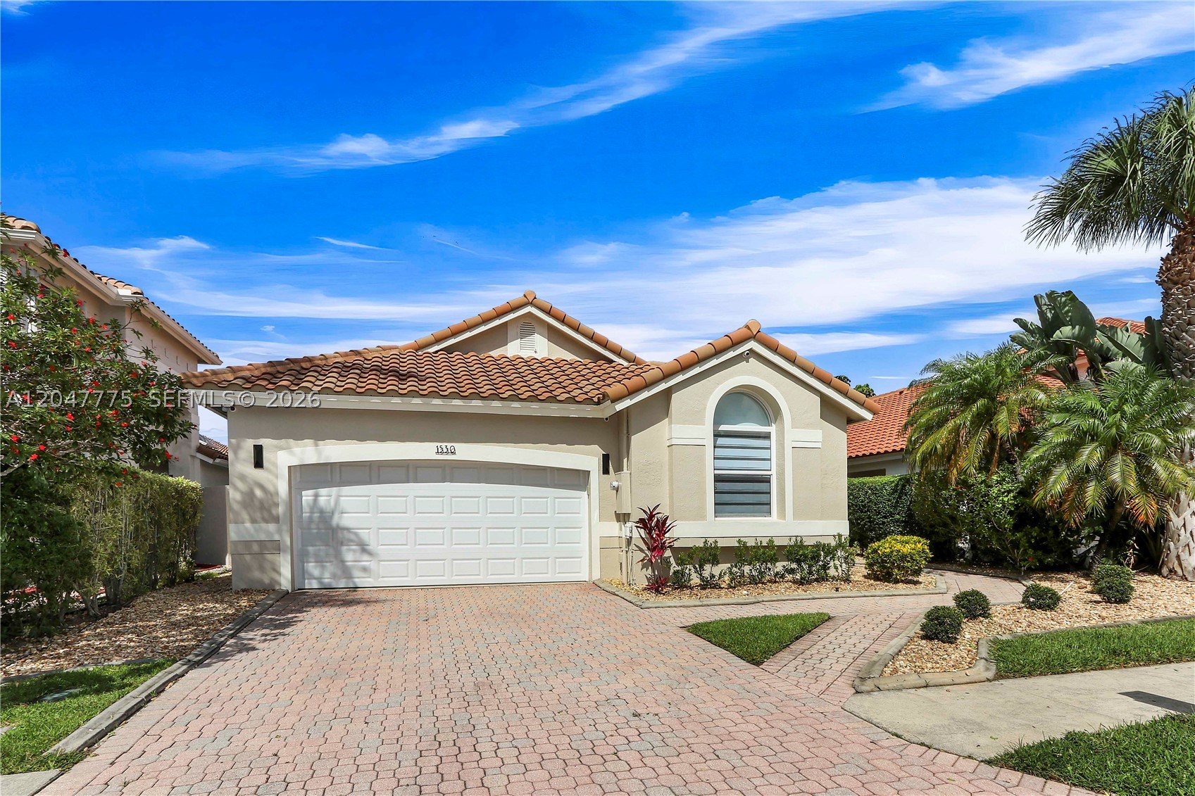 HOLLYWOOD LAKES COUNTRY C - Residential Lease