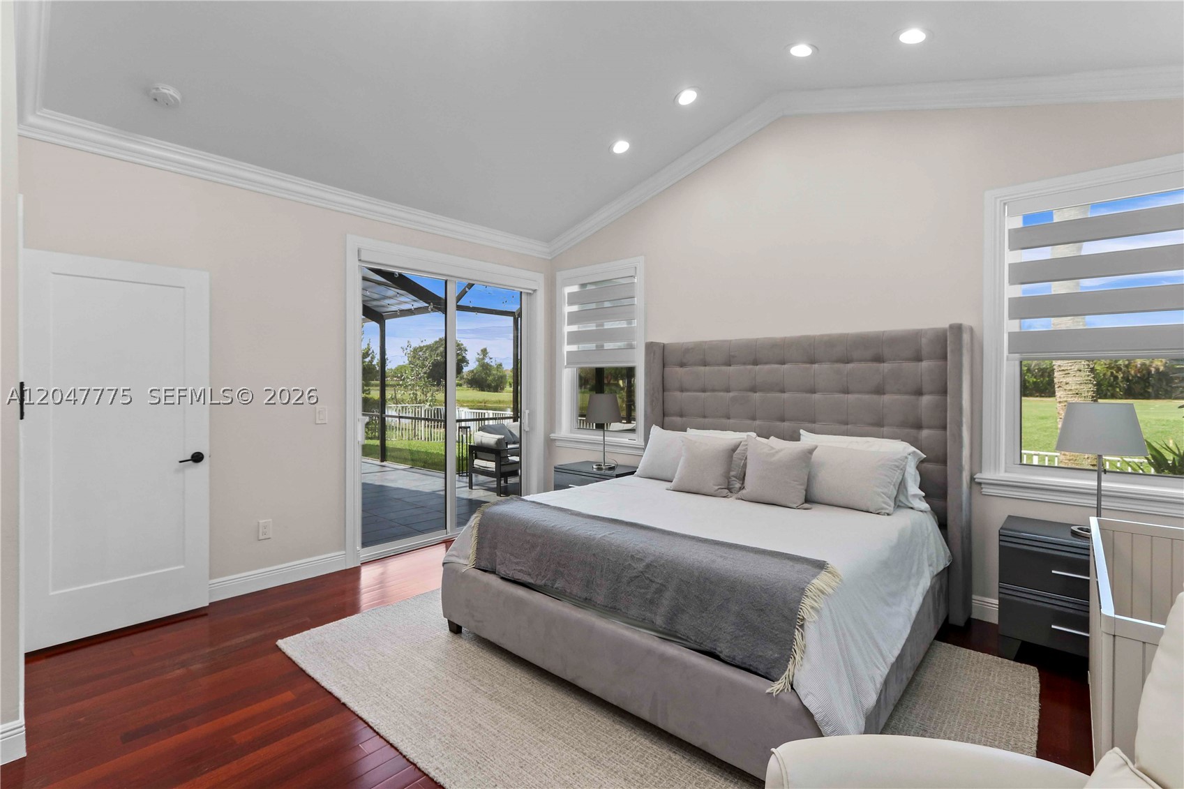 HOLLYWOOD LAKES COUNTRY C - Residential Lease