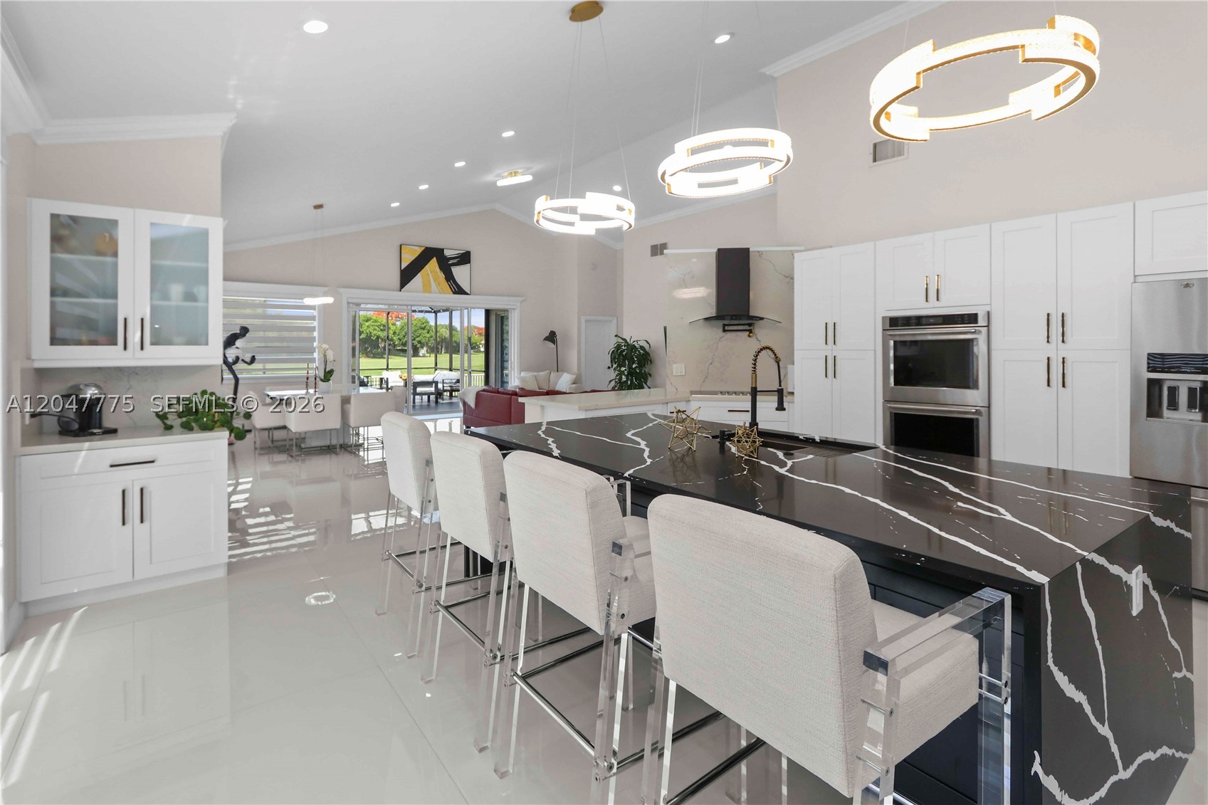 HOLLYWOOD LAKES COUNTRY C - Residential Lease