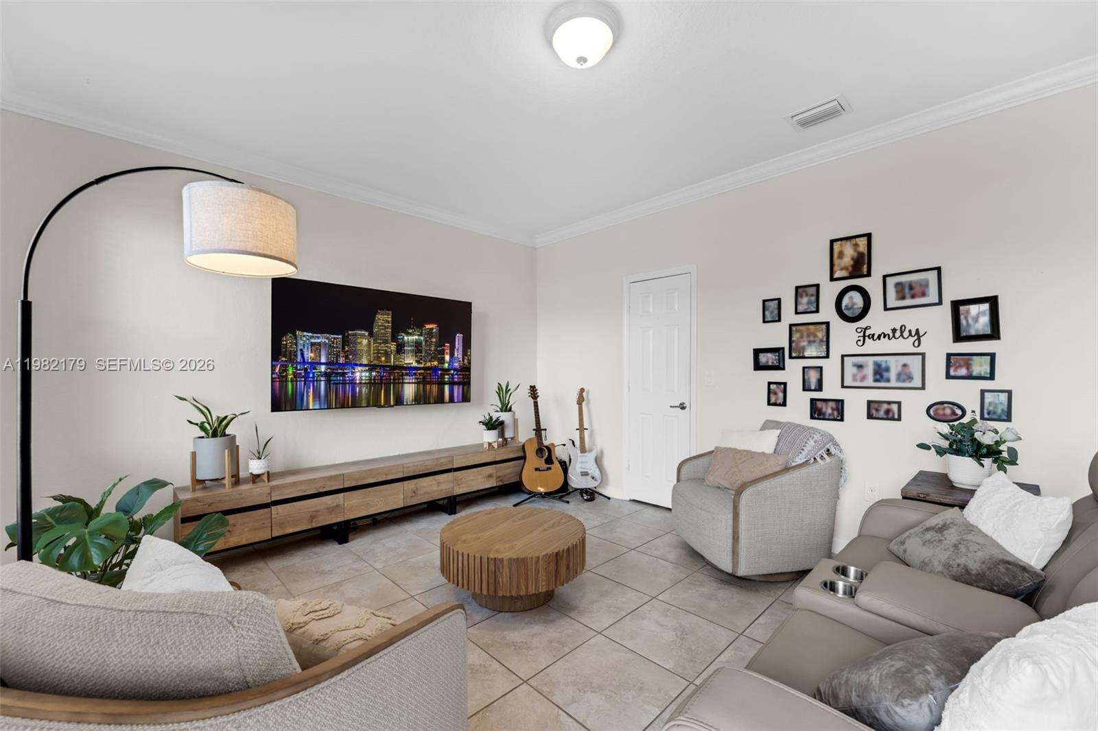 SILVER PALM EAST SEC TWO - Residential