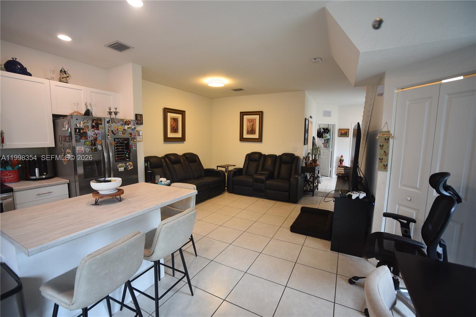 VIA VENTURA NEIGHBORHOOD - Residential