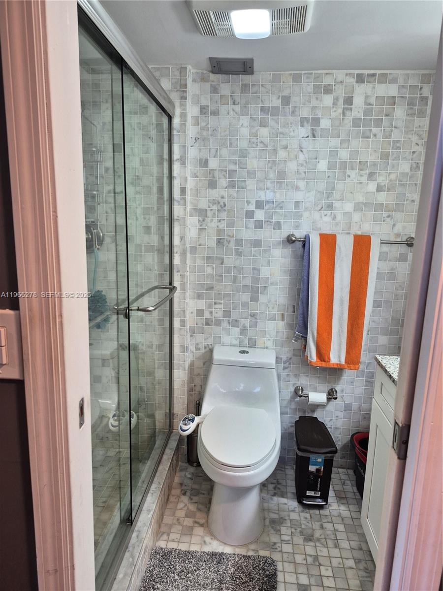 HILLCREST EAST NO 26 COND - Residential