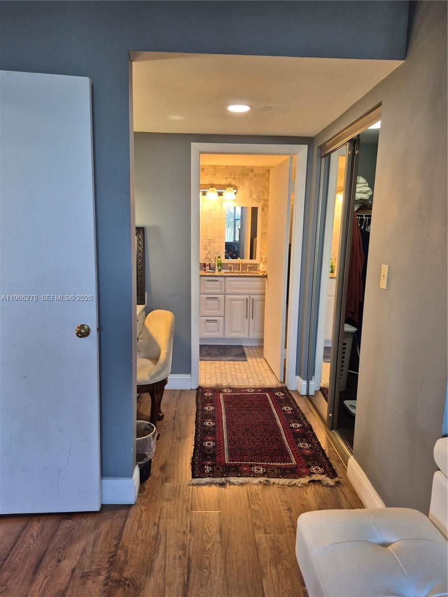 HILLCREST EAST NO 26 COND - Residential