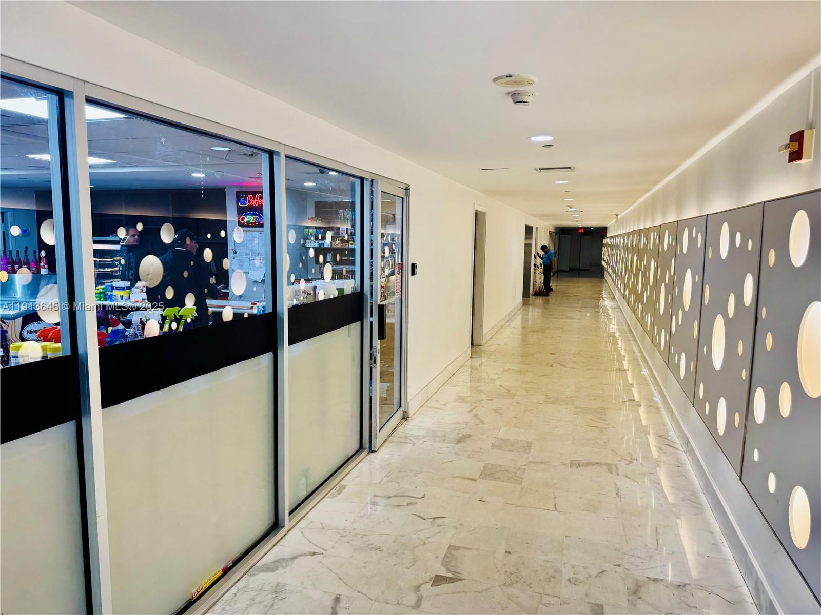 MIRADOR 1000 CONDO - Residential