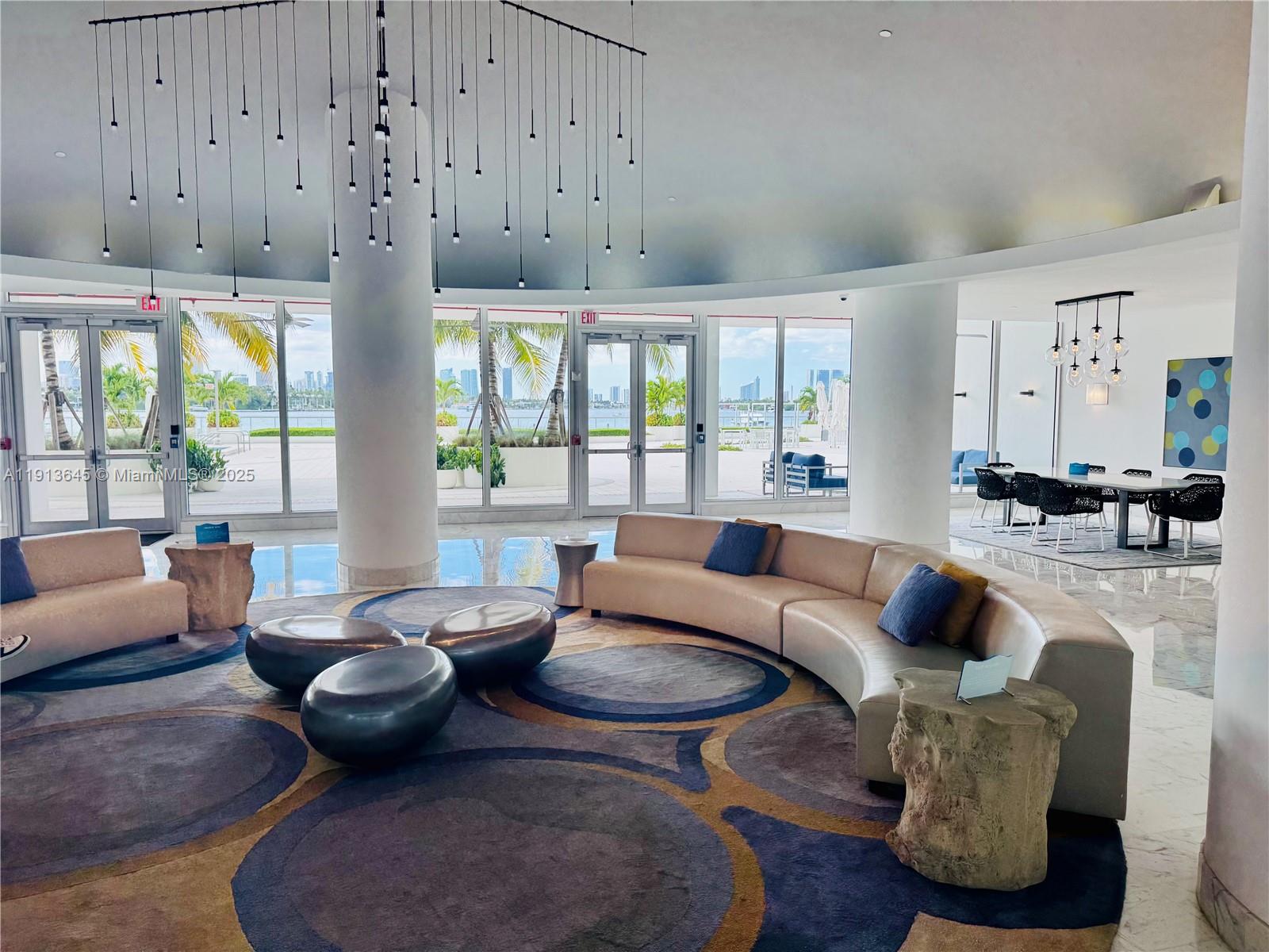 MIRADOR 1000 CONDO - Residential
