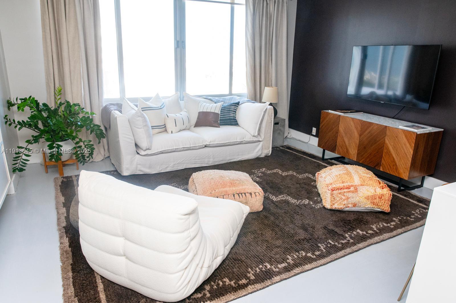 MIRADOR 1000 CONDO - Residential