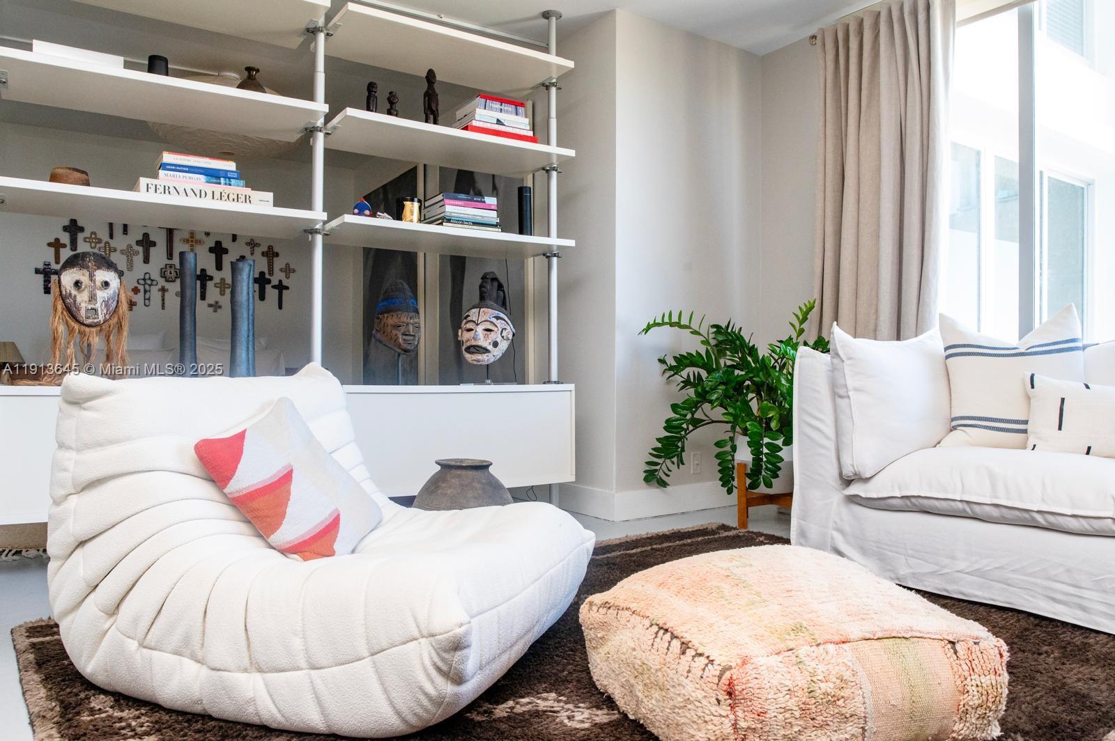 MIRADOR 1000 CONDO - Residential
