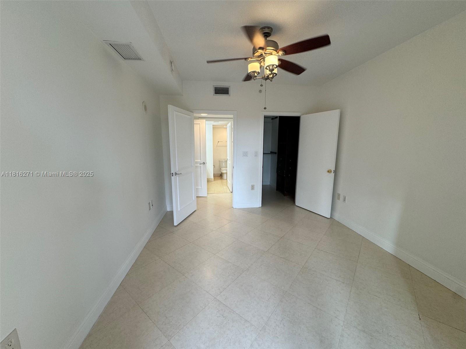 TURNBERRY VLG NO TOWER CO - Residential