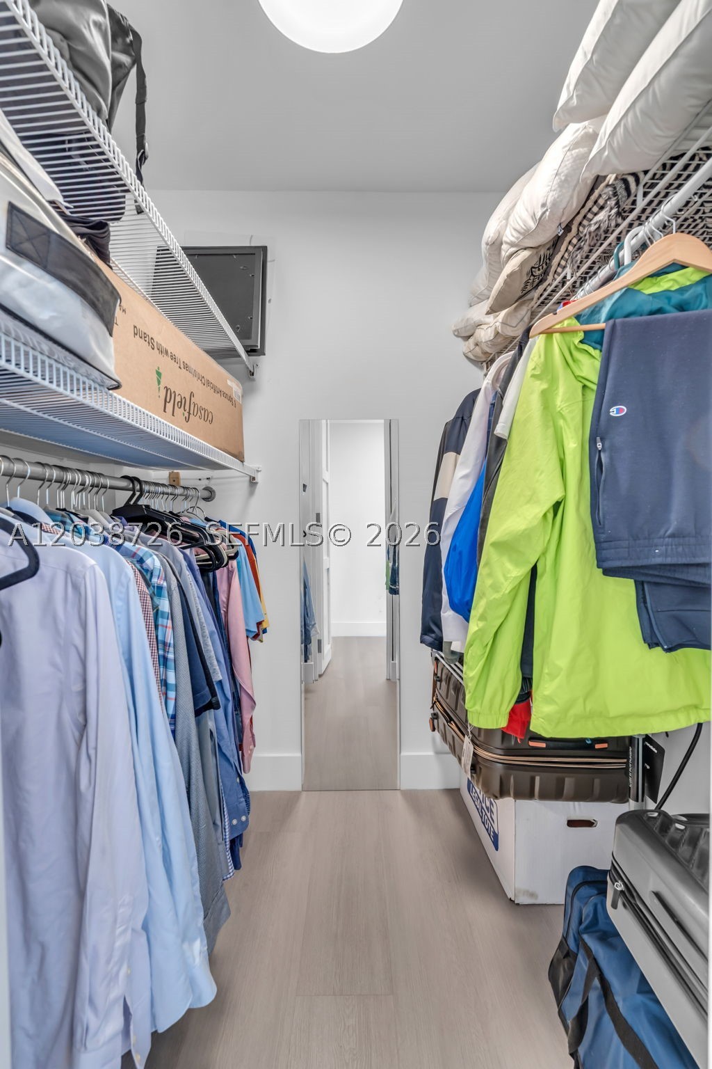 ISLAND BREAKERS CONDO - Residential