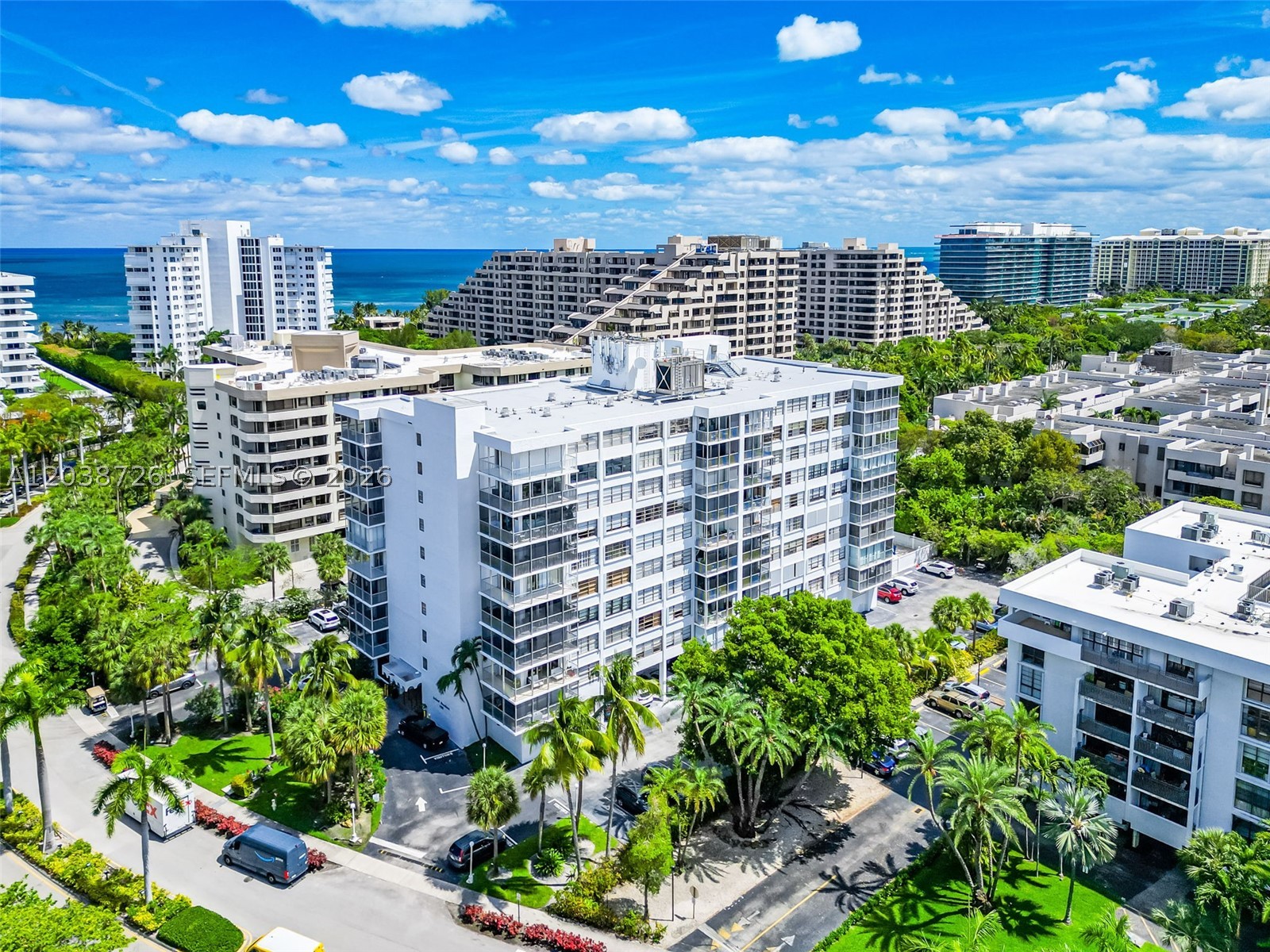 ISLAND BREAKERS CONDO - Residential