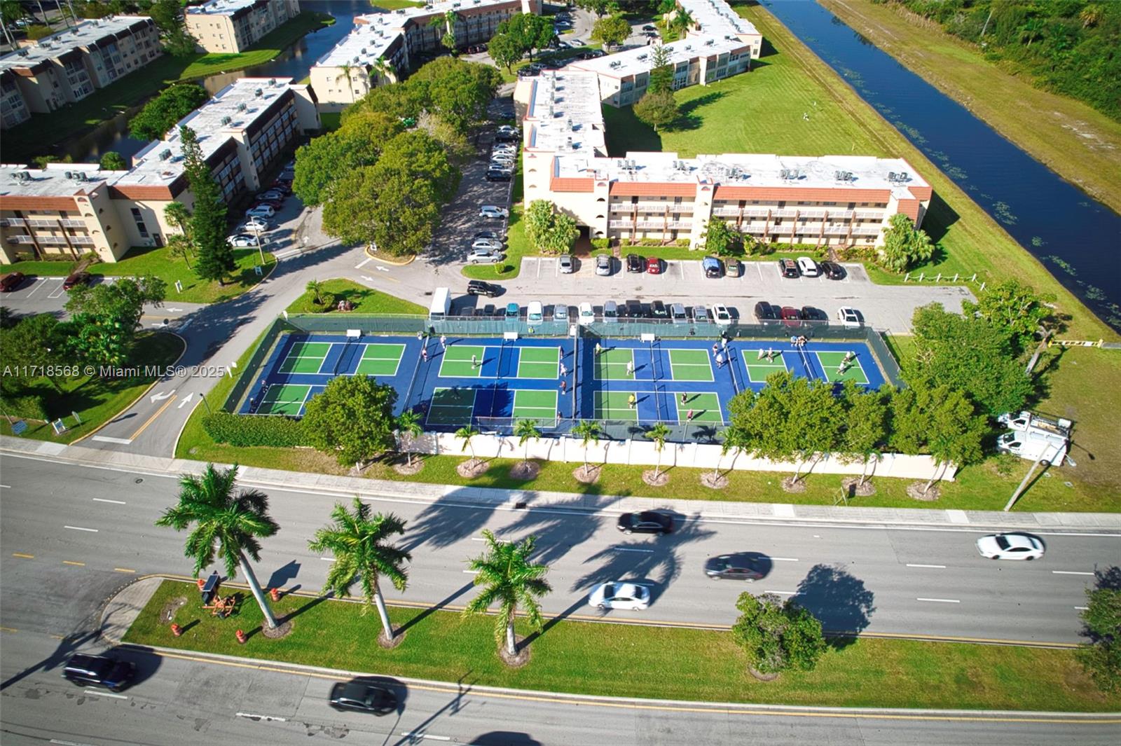 Sunrise Lakes - Residential