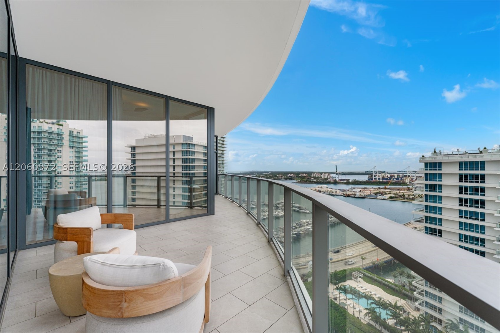 FIVE PARK - Residential