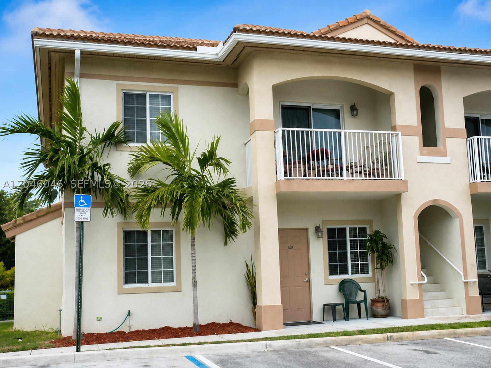 WASHINGTON PALMS - Residential