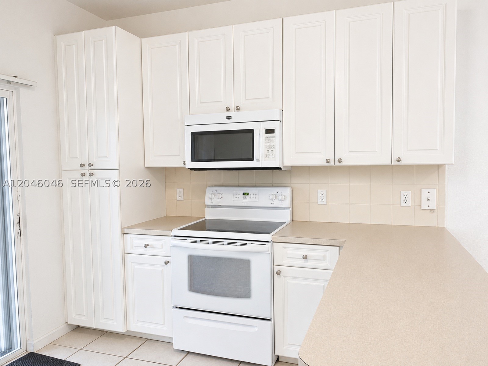 WASHINGTON PALMS - Residential
