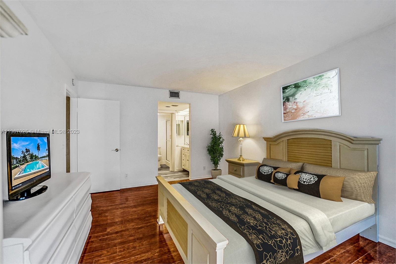 HAWTHORNE AT CENTURY VILL - Residential