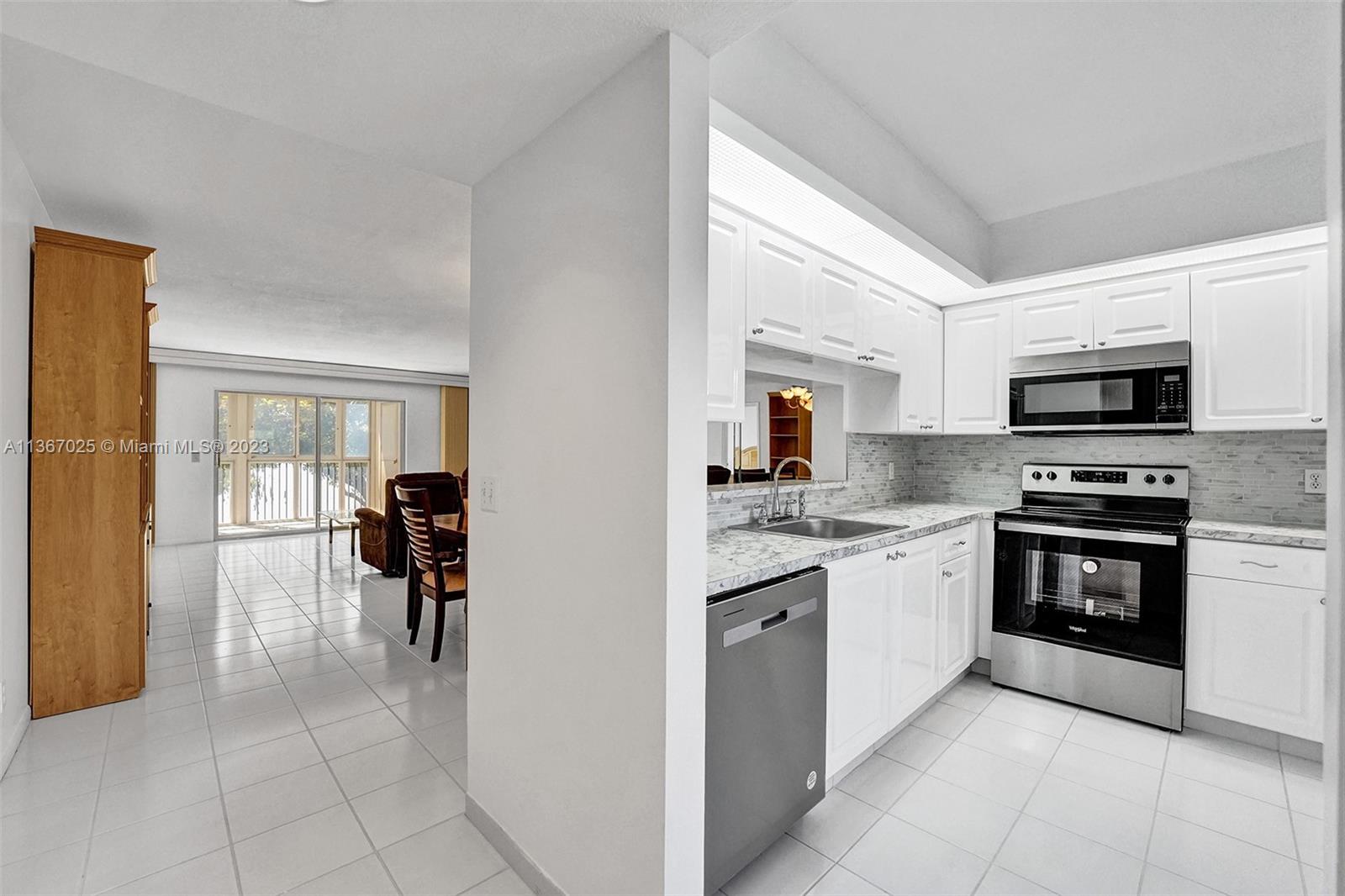 HAWTHORNE AT CENTURY VILL - Residential