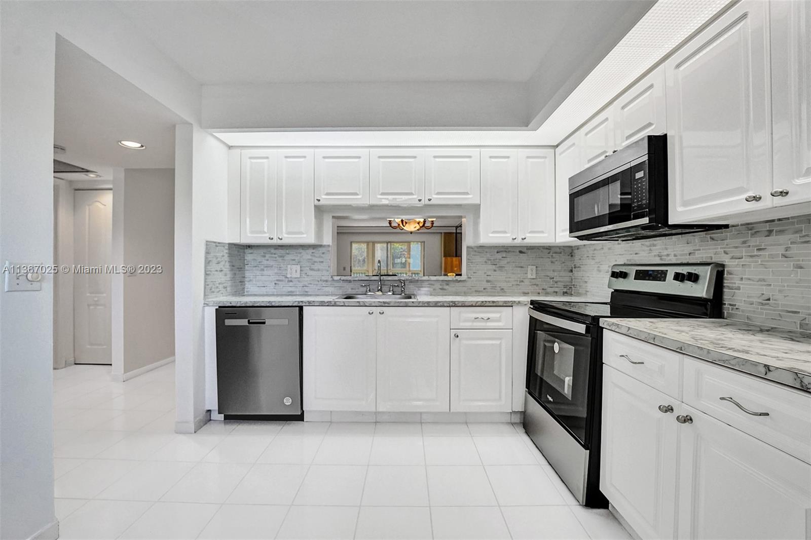 HAWTHORNE AT CENTURY VILL - Residential