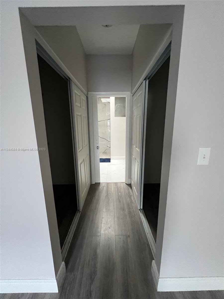 PARKLAND LAKES - Residential Lease