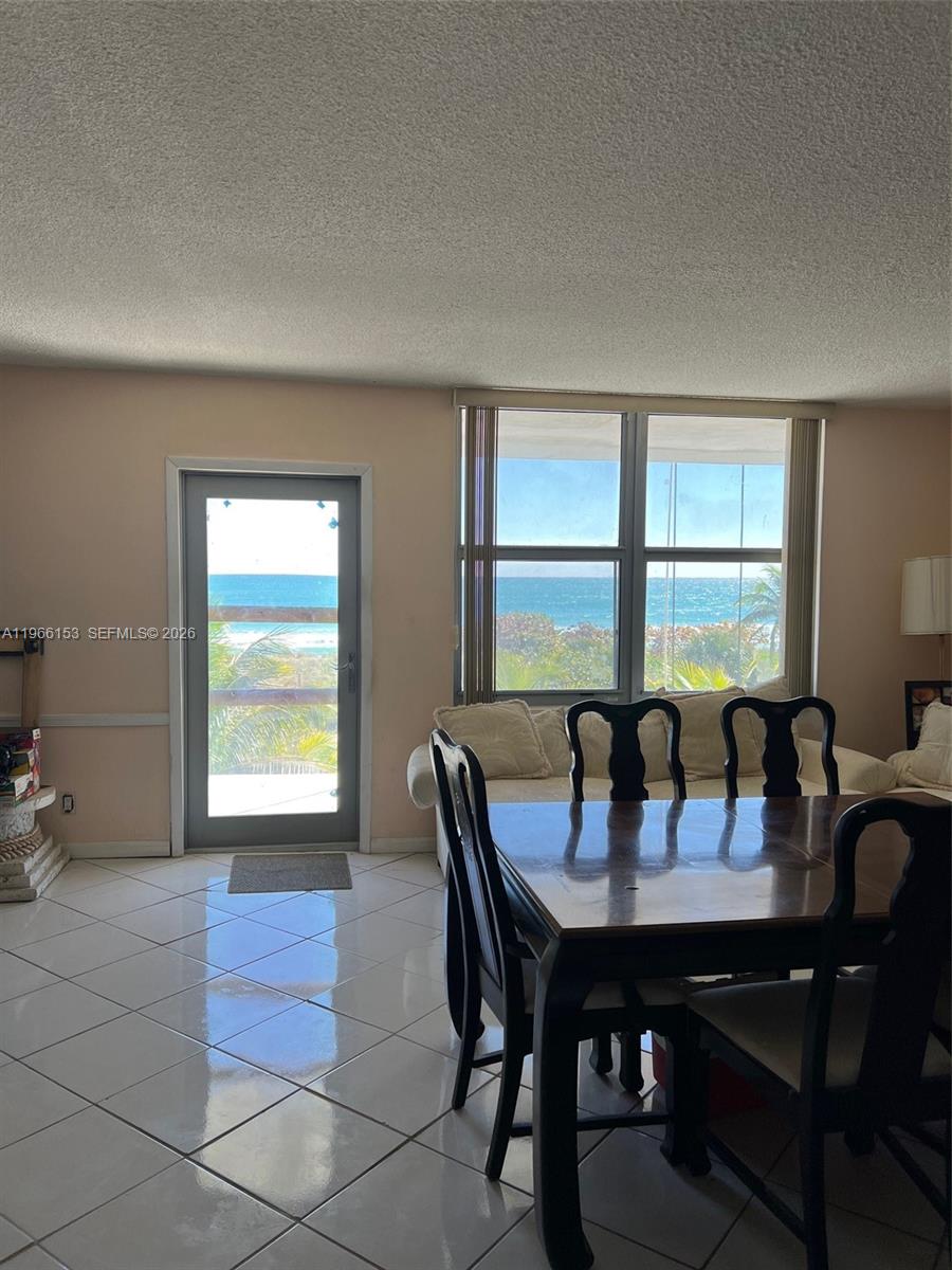 FOUR WINDS CONDO - Residential