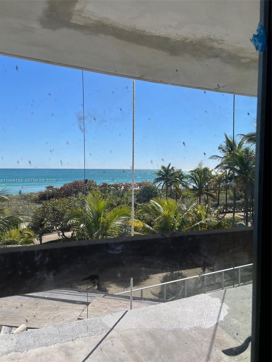 FOUR WINDS CONDO - Residential