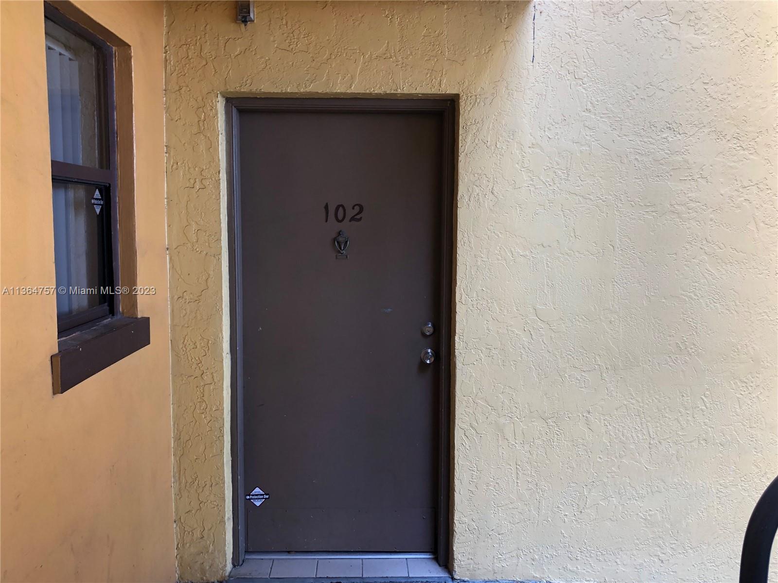 SOLEIL LAKE CONDO - Residential Lease