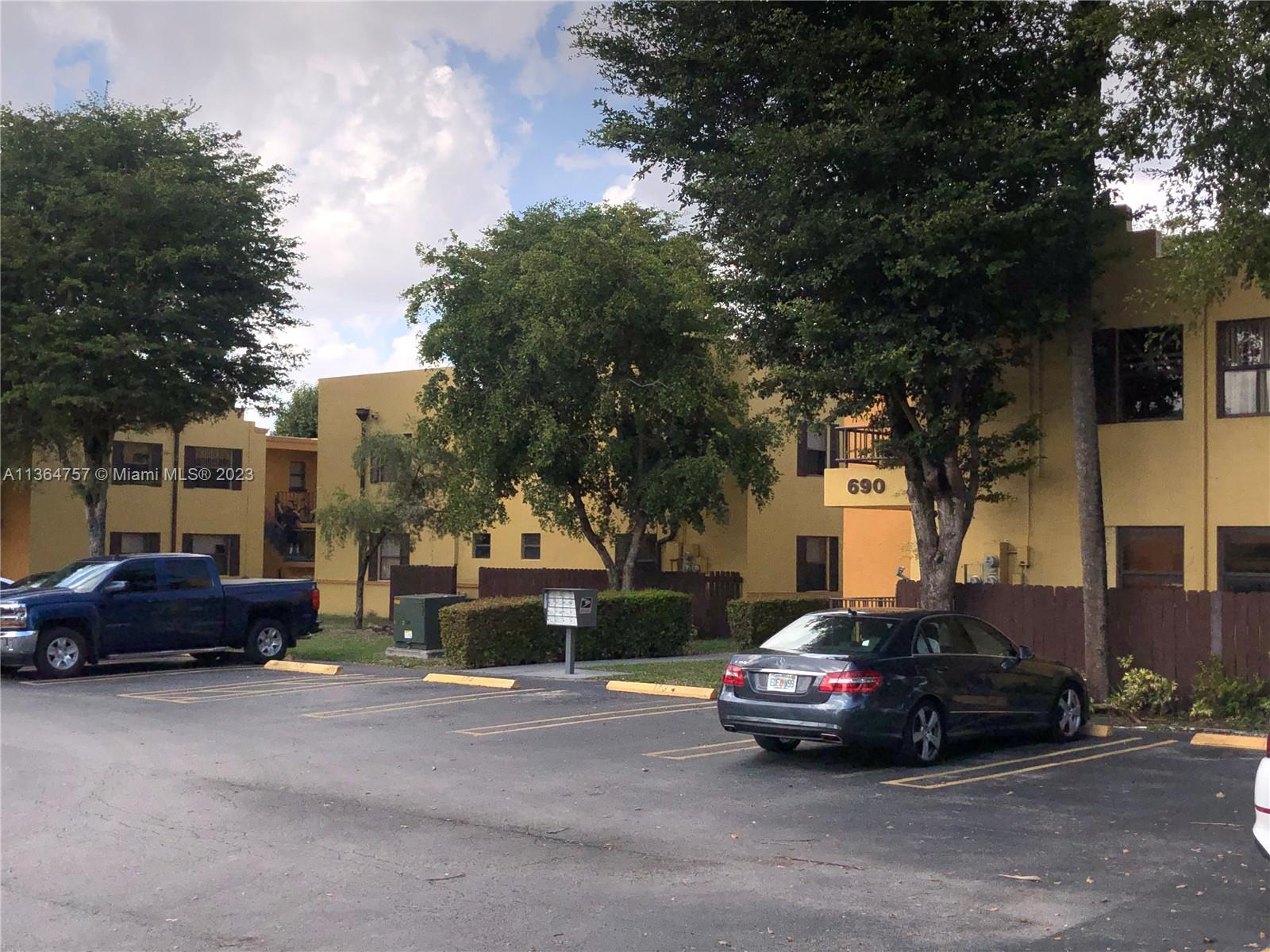 SOLEIL LAKE CONDO - Residential Lease